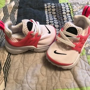 Nike 3c tennis shoes!